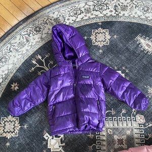 Patagonia 2t purple down coat
